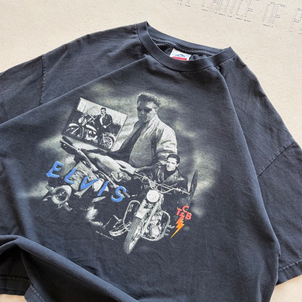 Vintage Early 2000s Alstyle Elvis Presley T-shirt